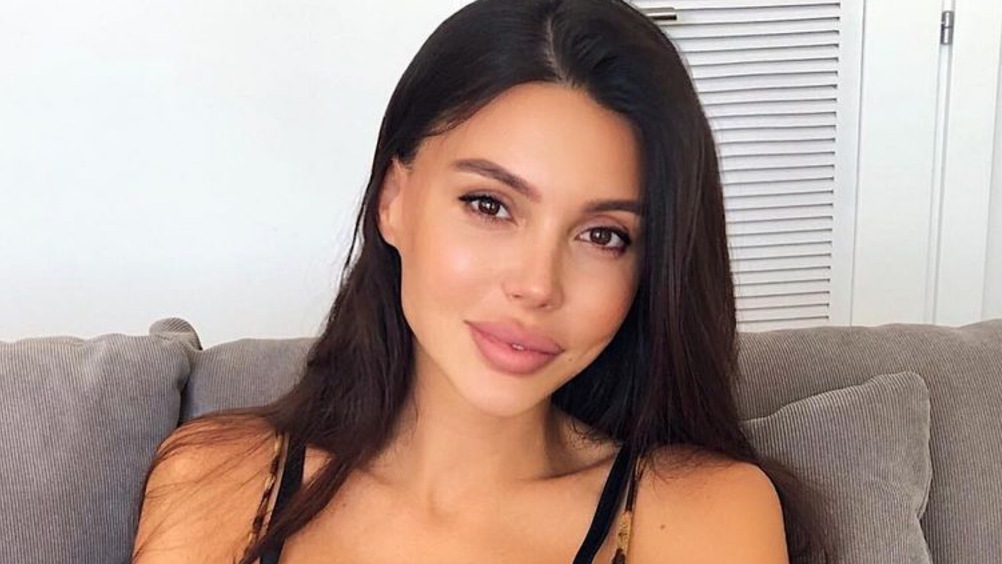 Оксана Самойлова увлеклась садоводством: блогерша показала первую рассаду для будущего огорода