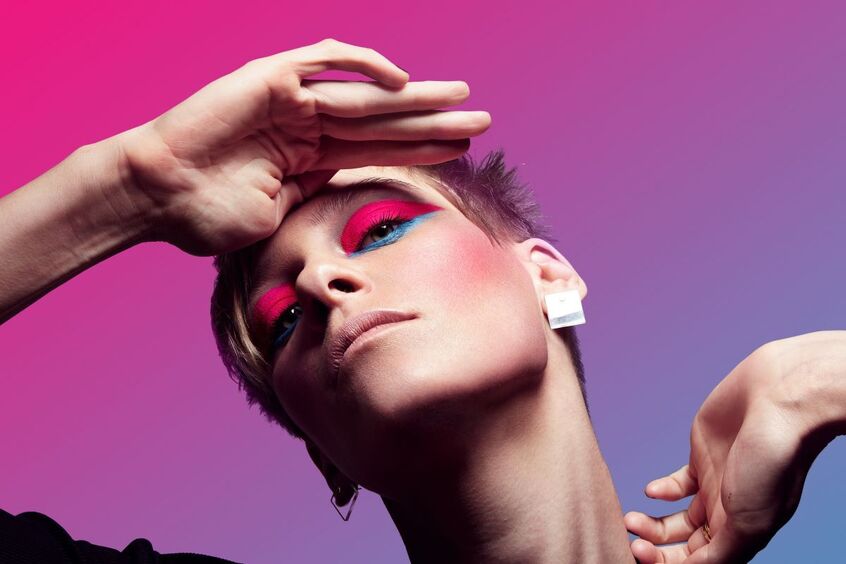 От минимализма до гламура: лайфхаки от арт-визажиста по созданию впечатляющего образа