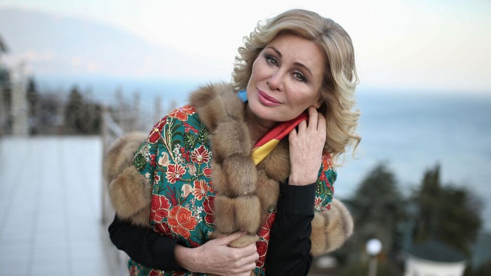 Вика Цыганова обвинила Киркорова в «сатанизме» из-за пасхального кулича за 100 тысяч