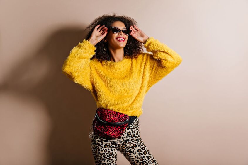 Дофаминовая одежда: что это и почему она взлетела в топ трендов года