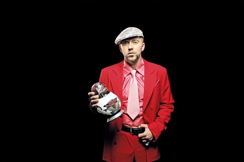 Певец Серега раскрыл, какой должна быть его будущая жена