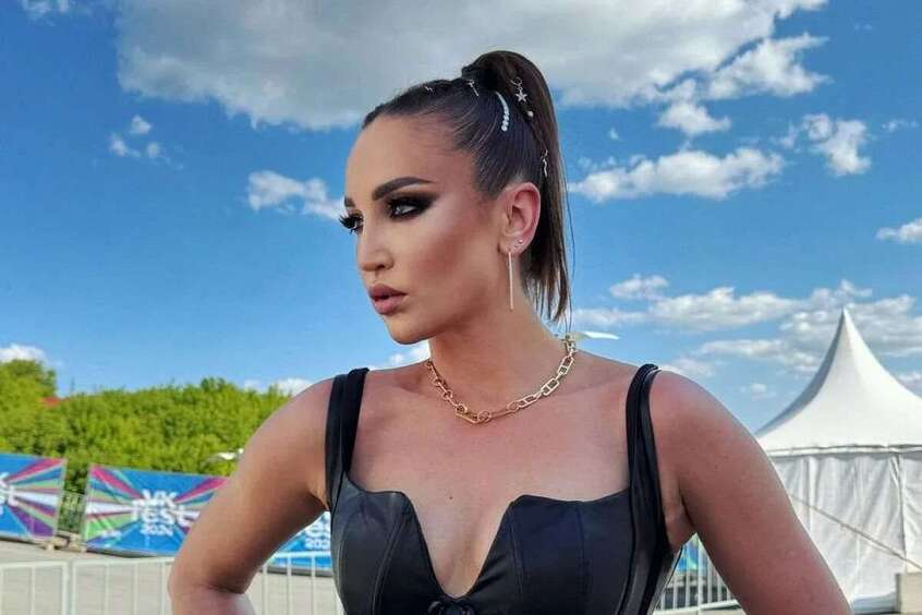 ОЛЬГА БУЗОВА