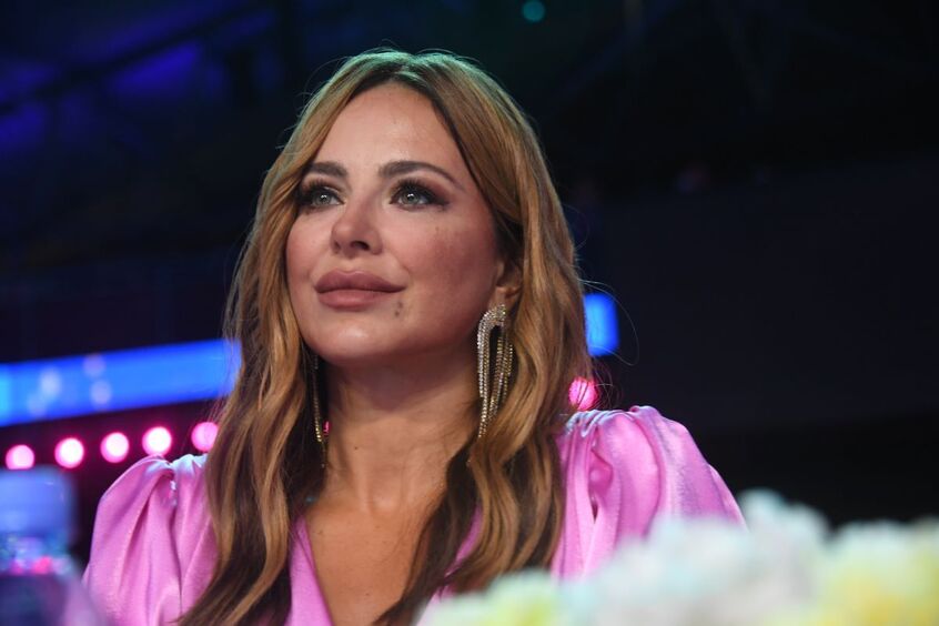 Ани Лорак тайно получила новый украинский паспорт