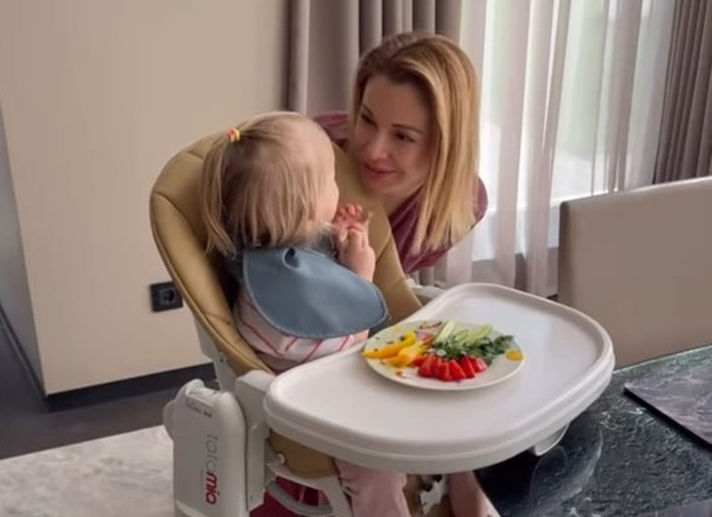 Ольга Орлова показала трогательное видео с подросшей дочерью Аней