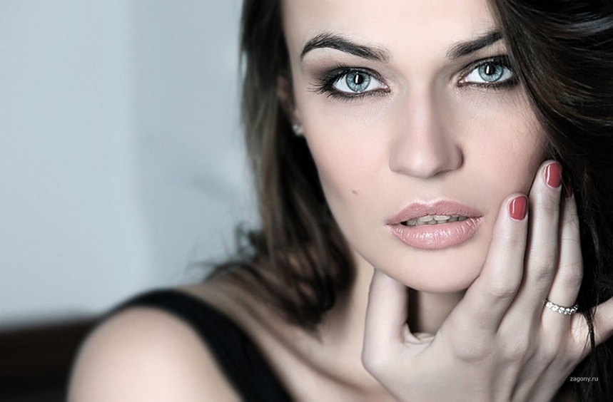 Алена Водонаева рассказала, сколько миллионов потратила на новые зубы