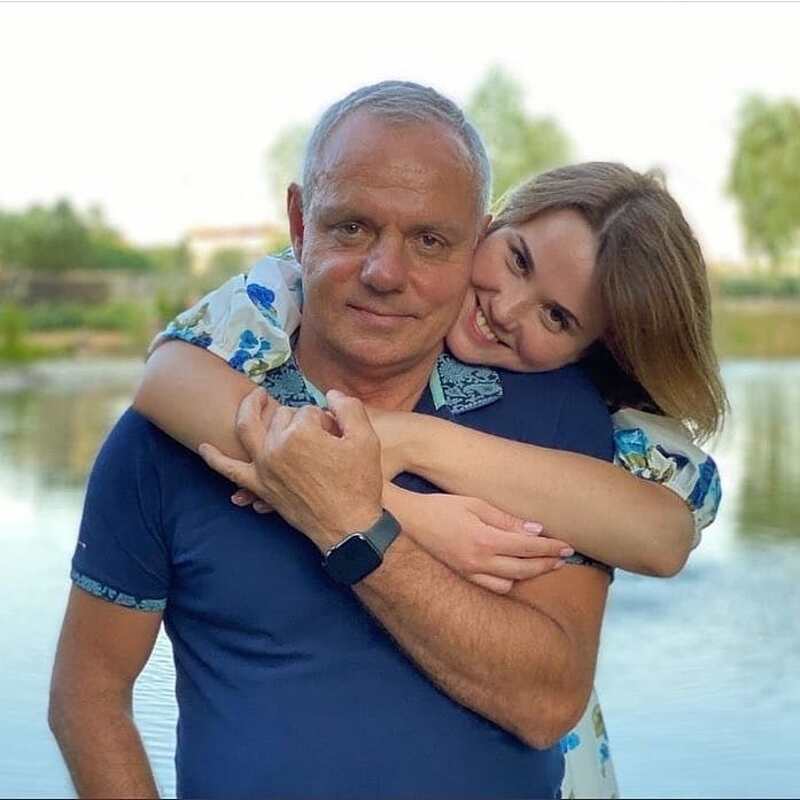 Александр Мохов с супругой