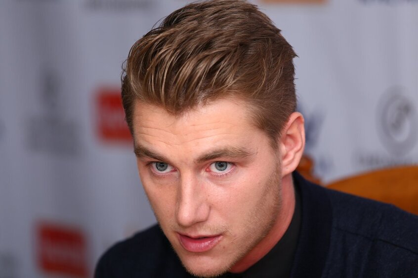 «Извинительная водолазка» и публичное покаяние: Воробьев осознал свою ошибку