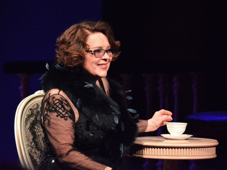 ЛАРИСА ГОЛУБКИНА