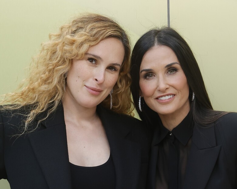 Румер и Деми Мур