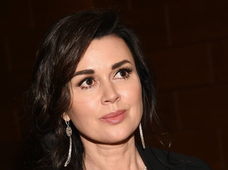 Анастасия Заворотнюк