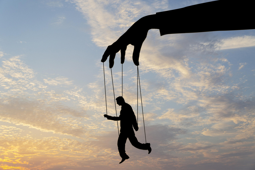 Психология манипуляций: как их распознать в личных и профессиональных отношениях