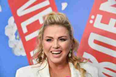 Семенович попросила у поклонников помощи из-за плохого самочувствия