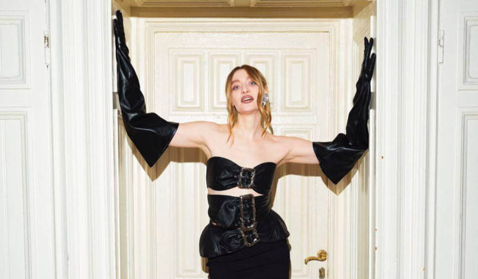 МАША МИНОГАРОВА