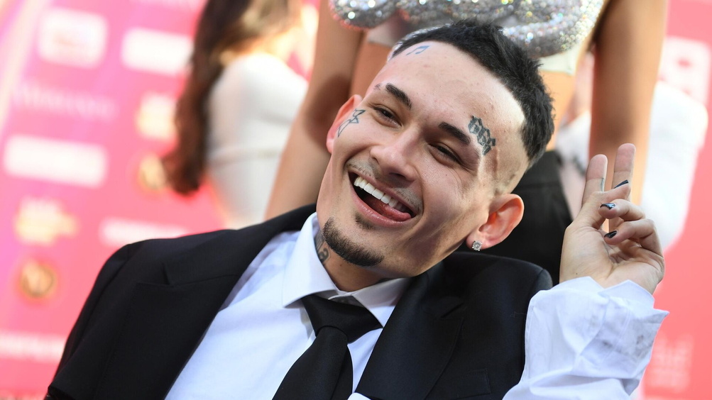 Стало известно, за сколько Моргенштерн* продает свою Бентли