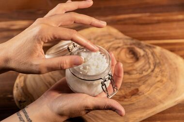 Скрабы от целлюлита за 5 минут: 3 рецепта от ненавистной «апельсиновой корки»