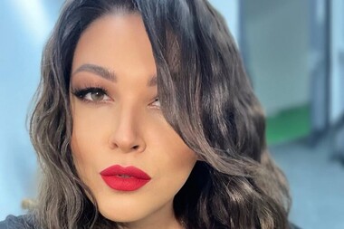 Обокрали и бросили в Сибири: Ирина Дубцова не может вернуться в Москву из-за ЧП на гастролях