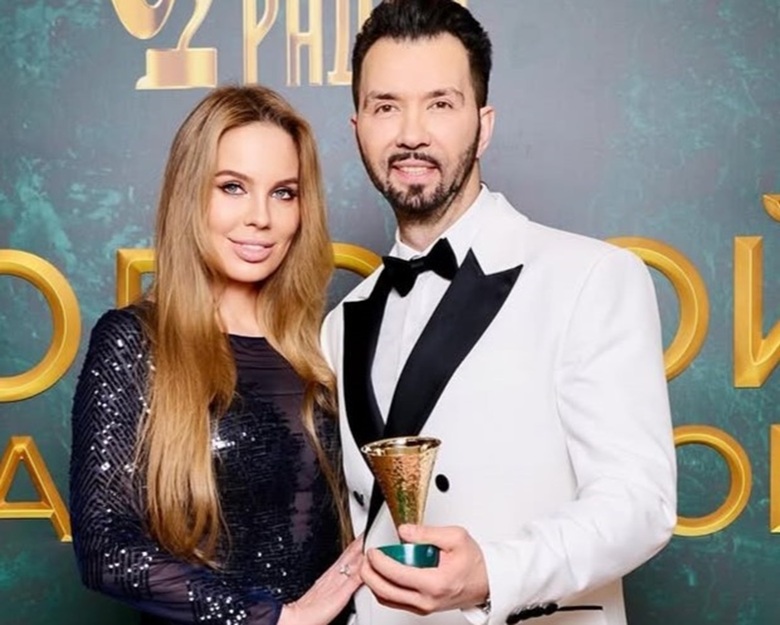 Денис Клявер шокировал подписчиков и жену: что сделал певец накануне Дня влюбленных