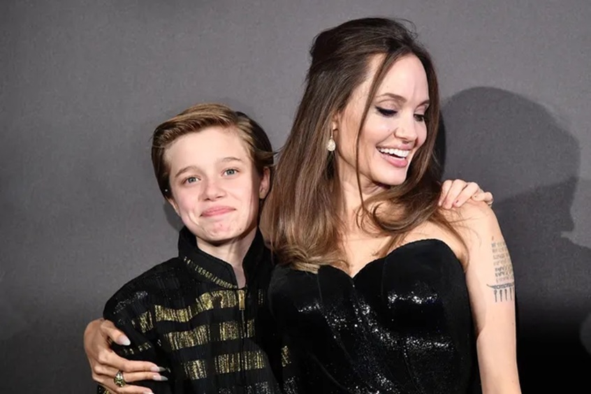 Папарацци выследили дочь Джоли на прогулке: что они заметили