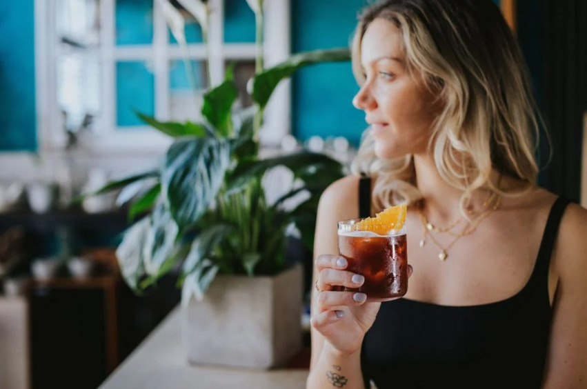 Алкоголь больше не в моде: как перейти к осознанному потреблению