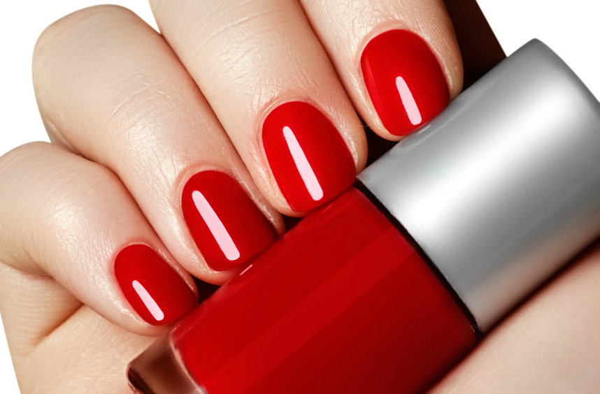 Онихолизис: почему это слово нужно знать всем, кто делает маникюр с гель-лаком