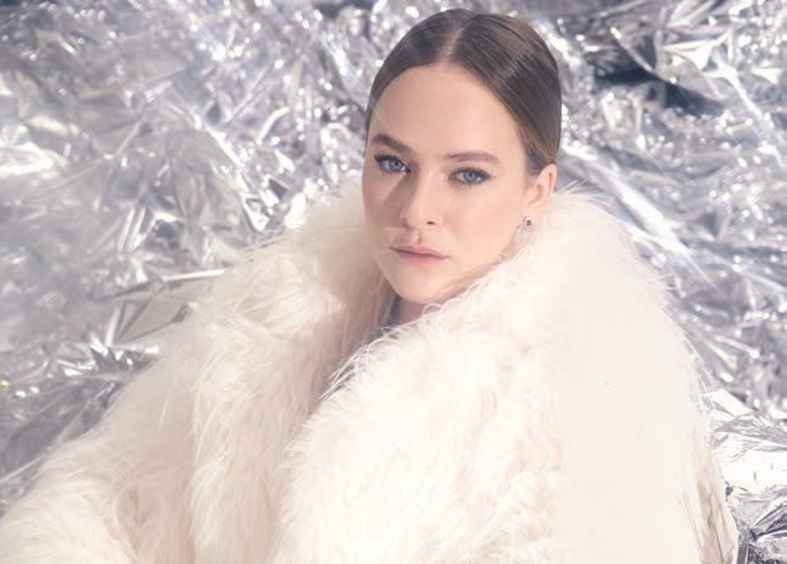 «Хотя бы можно выйти на улицу»: Аглая Тарасова о переезде с Патриарших прудов