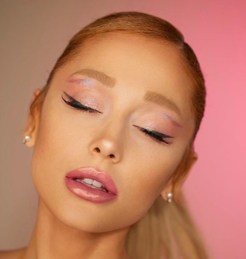 arianagrande / соцсети