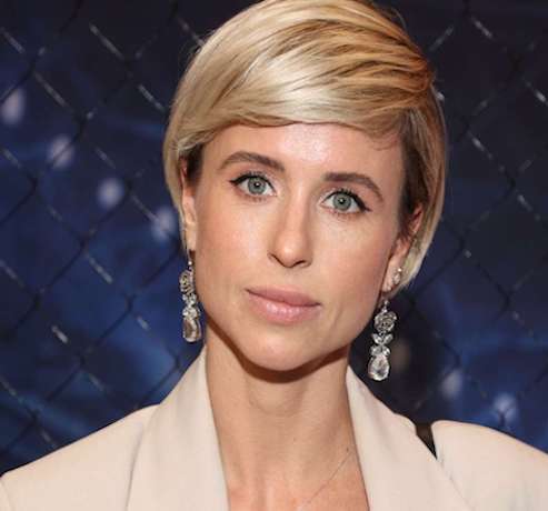 https://www.womanhit.ru/upload/entities/2025/12/11/17/persons/photo/5f/98/0a/78/67af6a20344ac1a9928015ea74b6c300.jpg