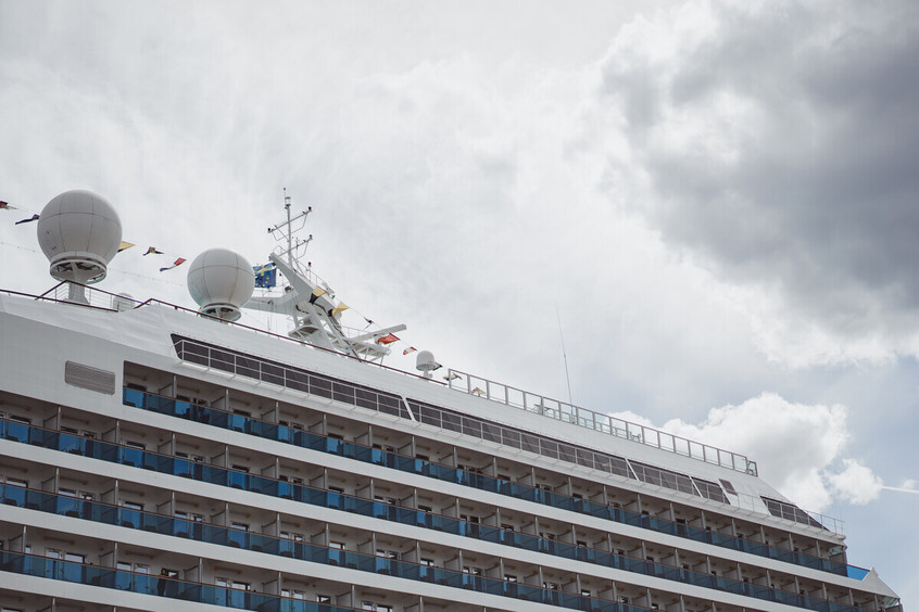 «Тут паника»: почти 600 россиян застряли на круизном лайнере в Японии