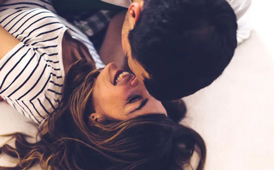 Как получить оргазм одновременно: советы и секреты