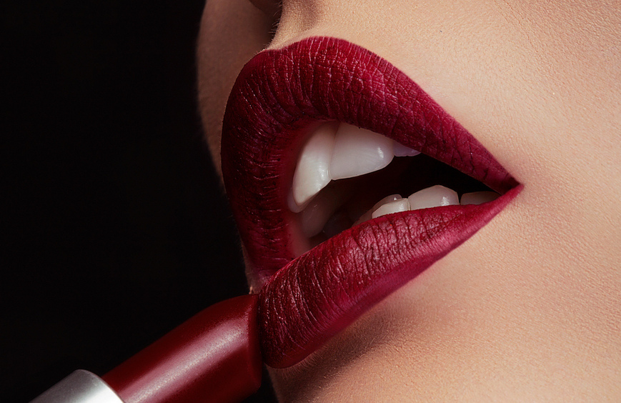 Бургунди: как использовать самый трендовый цвет в макияже этой осени