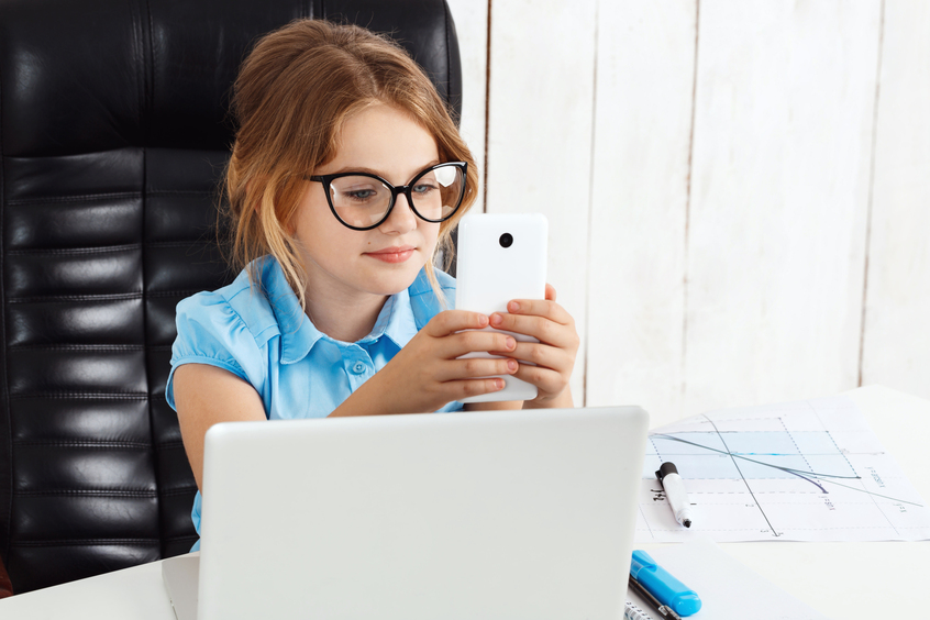 Смартфон и близорукость: как защитить глаза ребенка