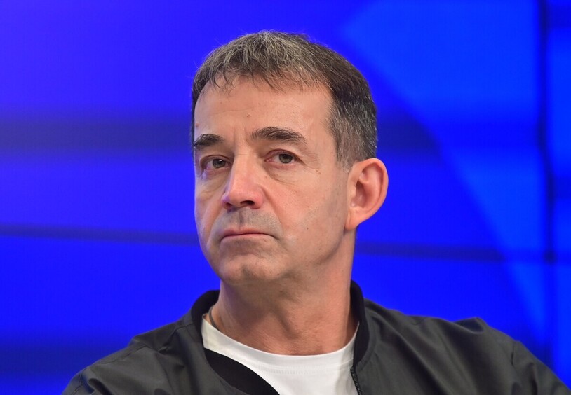 Дмитрий Певцов