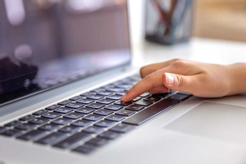 Полный ступор: 20-летняя китаянка едва не умерла из-за замечания босса