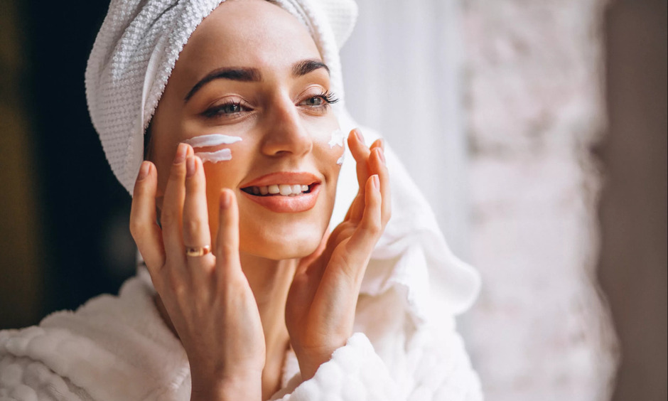 Ретинал и ретинол: в чем разница и что из них подойдет именно вам