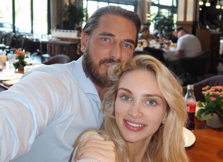 Курбан Омаров с женой Валерией