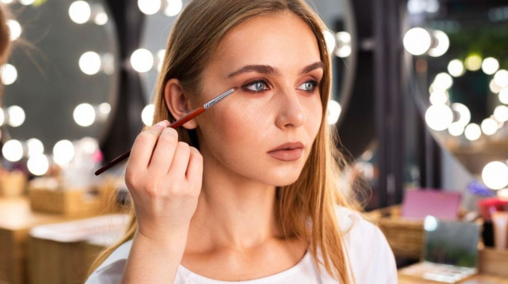 Три грубых ошибки, которые мы совершаем перед макияжем