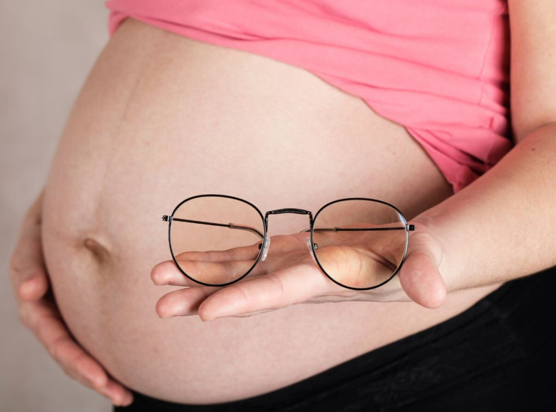 Пять причин, почему при беременности портится зрение, и что с этим делать