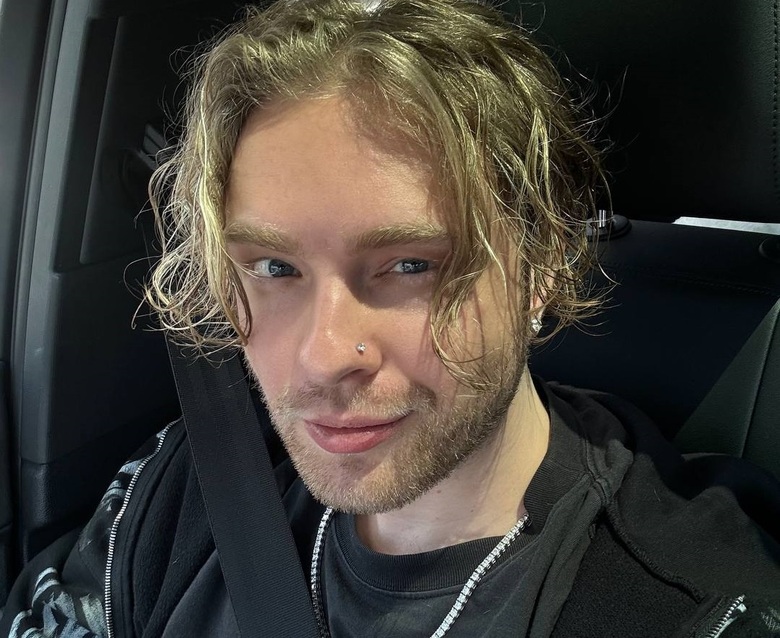 Егор Крид осудил Мию Бойку за буллинг девочки-квадробера