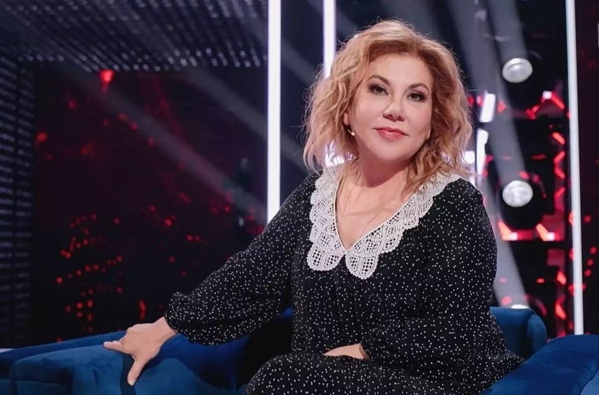 Скрывающую беременность Марину Федункив заметили в просторной одежде