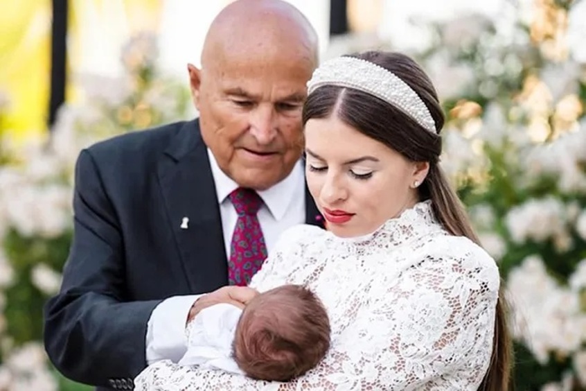 81-летний миллиардер из Германии обвенчался с россиянкой на 55 лет моложе