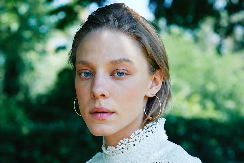 «Я просто на дне»: актриса Алена Михайлова призналась в серьезных проблемах