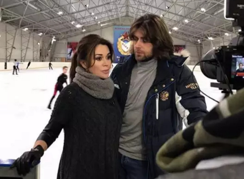 Петр Чернышев впервые вышел в свет после смерти супруги Анастасии Заворотнюк