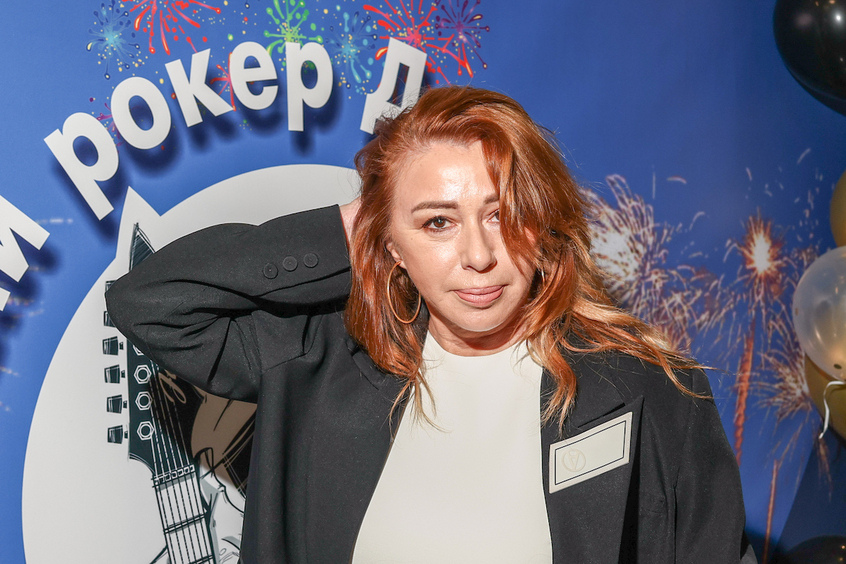 Алена Апина