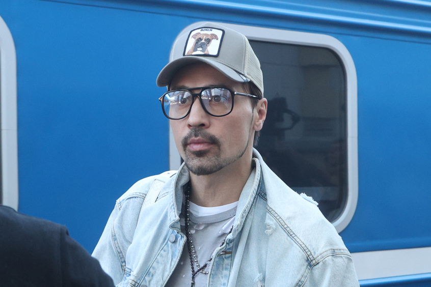 «Своих не бросаем»: Дима Билан перечислил деньги жителям Курской области