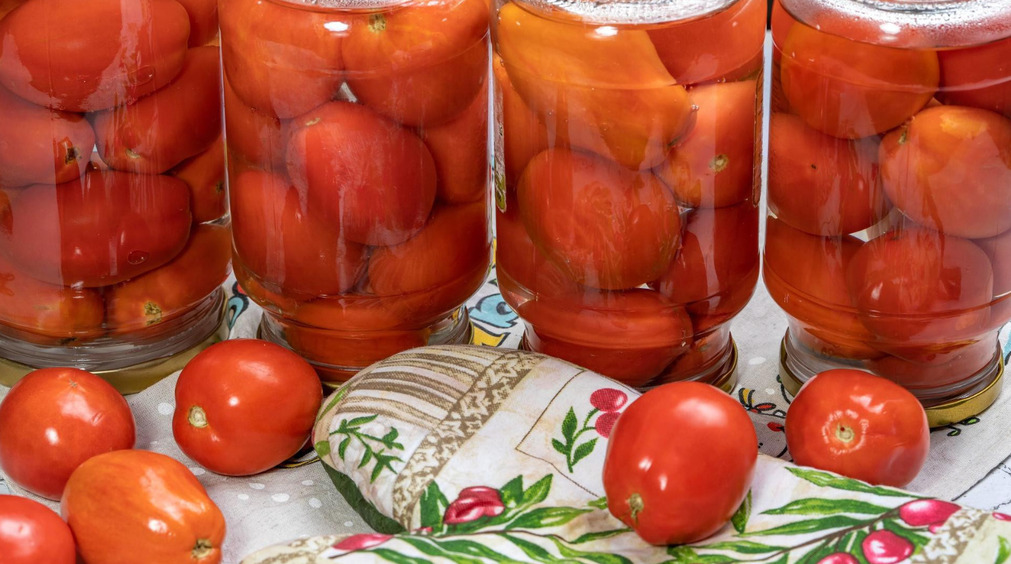 Пять необычных заготовок на зиму из помидоров