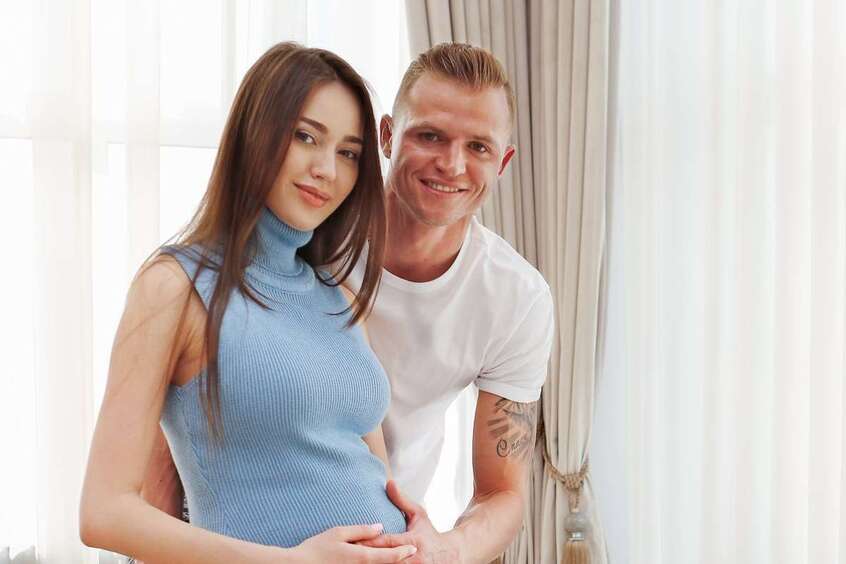 Жена Дмитрия Тарасова о пятой беременности: «Начну путать имена детей»