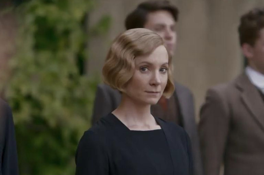 Джоан Фроггатт