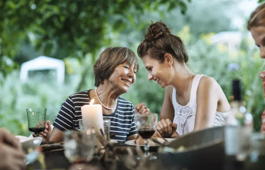 Свекровь: как с ней подружиться и перестать делить общего любимого мужчину