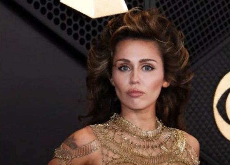 Майли Сайрус призналась, что не дружит с другими звездами Голливуда