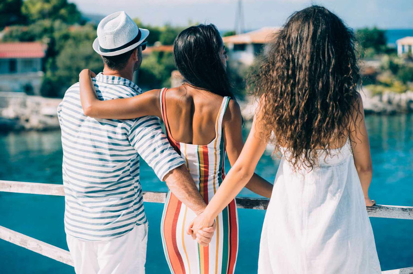 Открытый брак: что это такое, кому подходит, плюсы и минусы